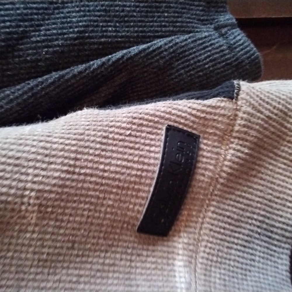 Sweater - Picture 4 of 5
